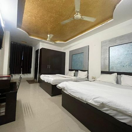 Blue Rose International, Family Hotel Агра Экстерьер фото