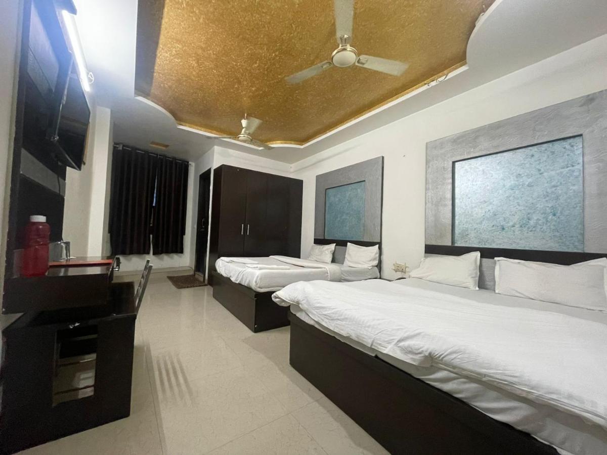 Blue Rose International, Family Hotel Агра Экстерьер фото